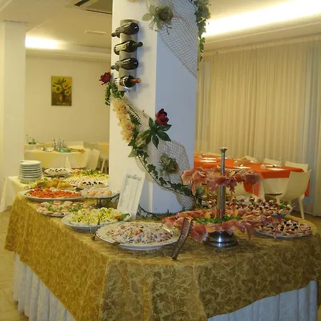 Felsinea מלון