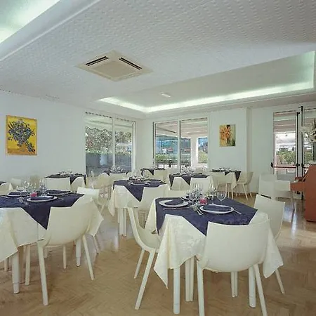 Felsinea 3* רימיני